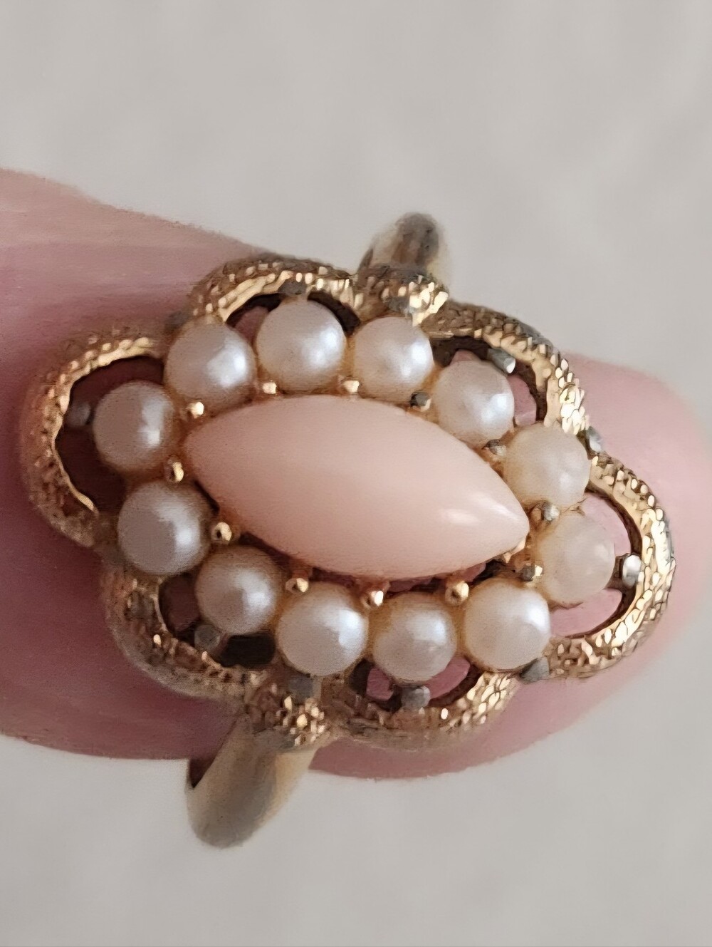 Vintage 1972 Avon Ring